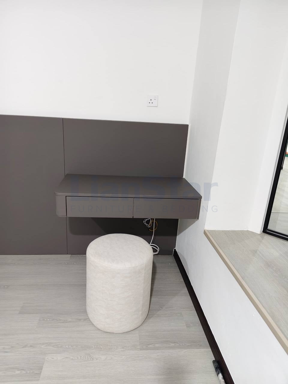 Custom Floating Table