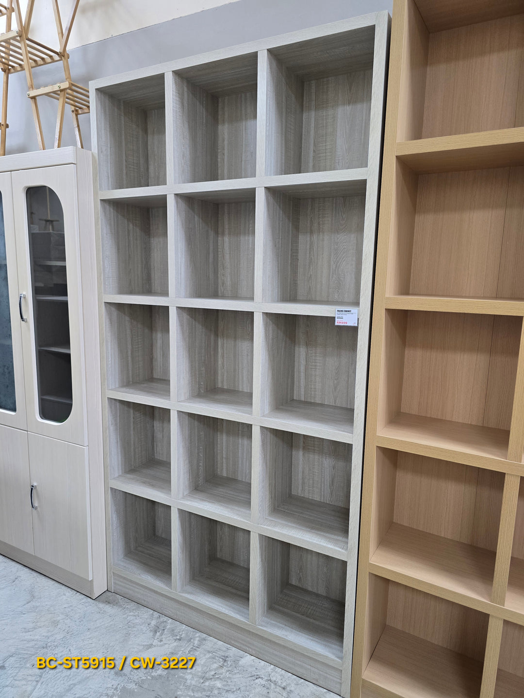 LAMAN 15-Compartment Bookshelf - original product photo
