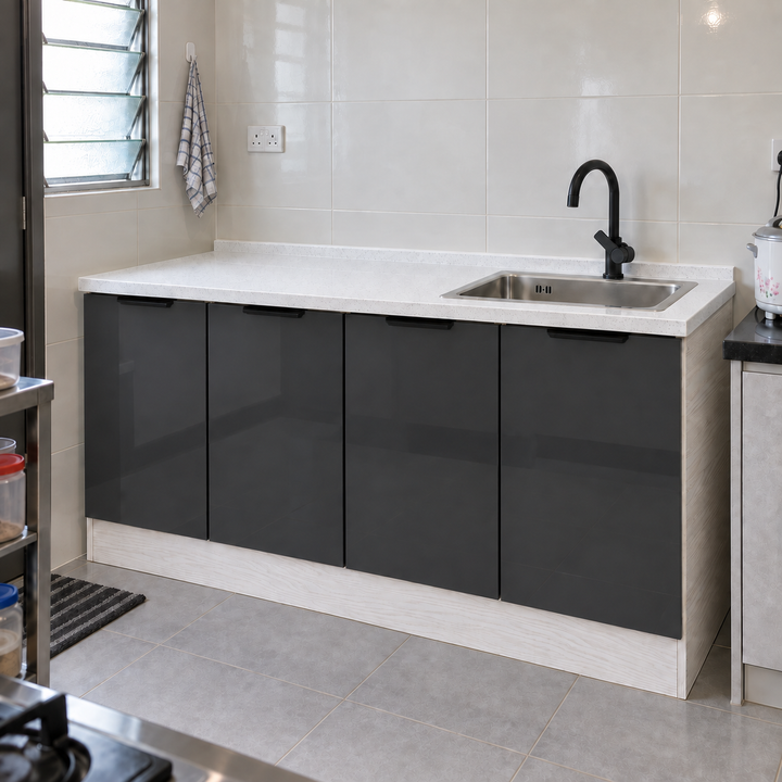 Gloss Kitchen Sink Cabinet – 160 cm, right sink, lifestyle view