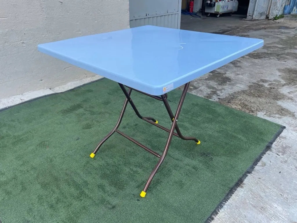 3V Plastic Folding Table (Square)